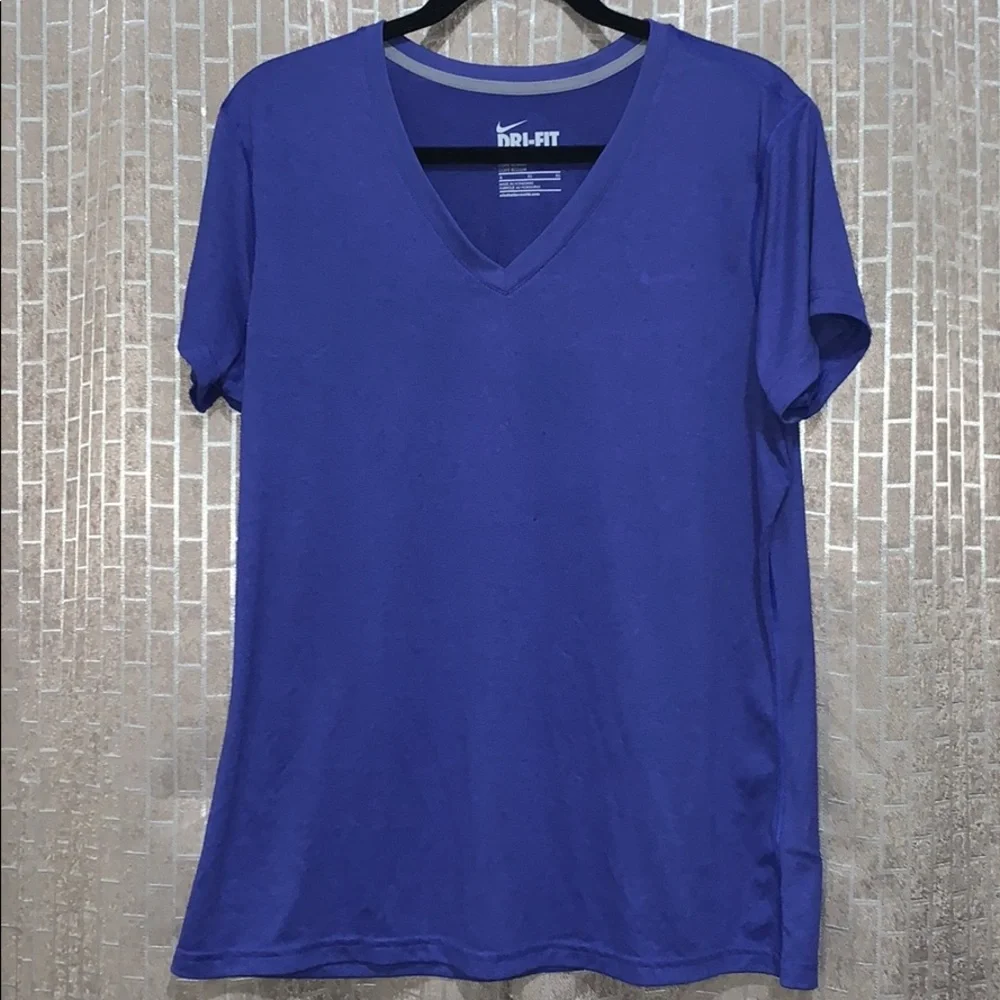 Nike Dri-Fit Vneck NWOT